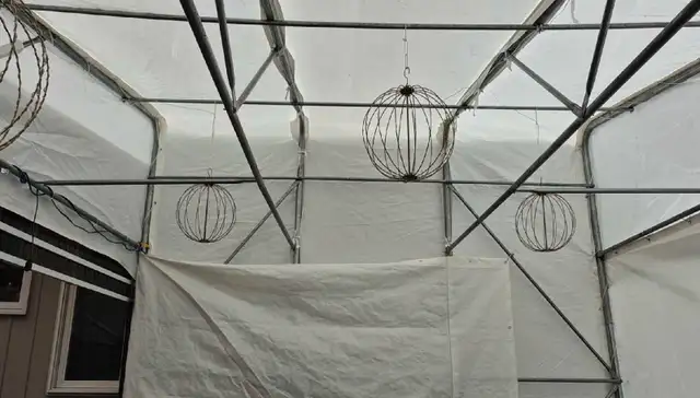 Abris hauteur libre 8' (Tempo) monopente. Comme neuf, 20'x12' in Outdoor Tools & Storage in Laval / North Shore - Image 7