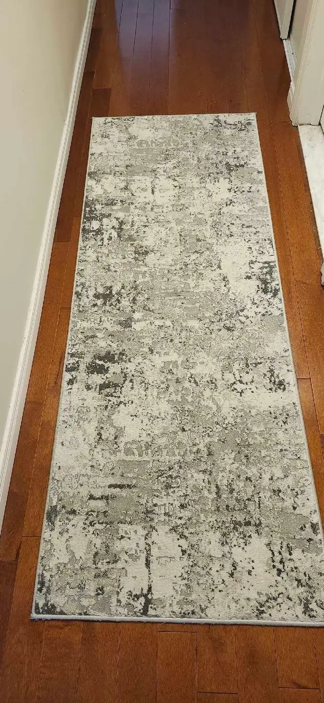 Runner Rug 26"x72" in Rugs, Carpets & Runners in Ottawa - Image 4