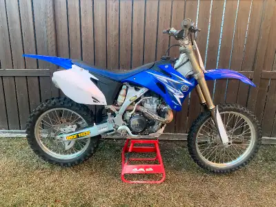 There are SEVEN bikes listed. Scroll down. Full 2009 YZ450 Coming In! Cracked head - not seized, has...