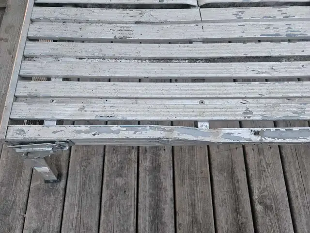 work platform  in Ladders & Scaffolding in Saskatoon - Image 3