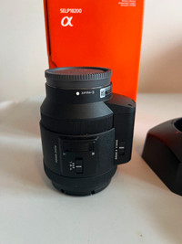 Sony Power Zoom Lense - EPX 18-200mm F3.5-6.3 OSS