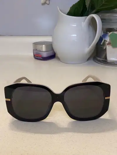 Foster Grant oversized square women’s sunglasses, View more