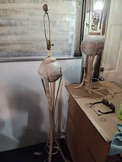 2 Lamps matching white heavy metal, View more