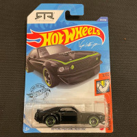 Hot Wheels '69 FORD MUSTANG BOSS 302 RTR VEHICLES MUSCLE CAR NEW