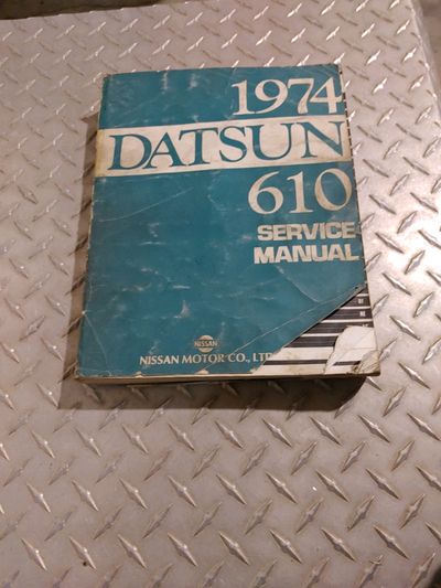 Aug 74 printing Factory Datsun 610 Service Manual Do you own a Datsun 610 ? Invaluable for repairs o...