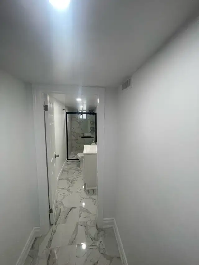 Room for rent (basement)63395519364611123