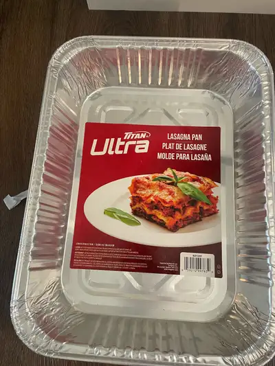 10 large lasagna pans for $10. Pickup in Riverbend