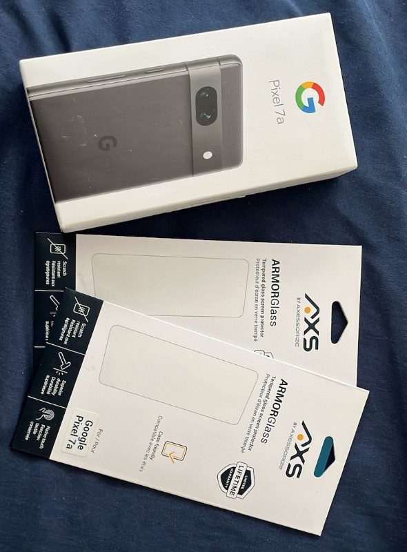 Google Pixel 7a 128GB Charcoal with 2 screen protectors - New in Cell Phones in City of Toronto - Image 2