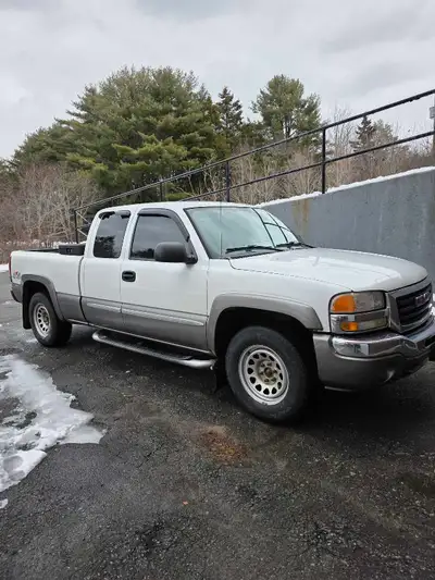 2006 gmc sierra, 1500 If you're looking for the most state of the art truck this is not it! It's got...