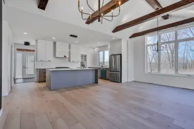 RARE SUR LE MARCHÉ_ Magnifique Maison nouvellement construite a louer 3635$/mois. Vous serez conquis...