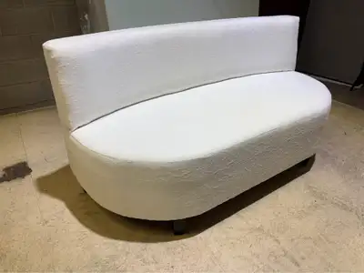 NEW ROUND BENCH FOR SALE, View more