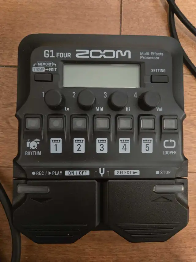 Squire Classic Vibe Jaguar Bass Guitar  in Guitars in Windsor Region - Image 9