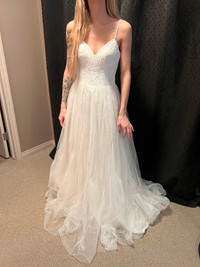 Wedding  Dress (brand new)