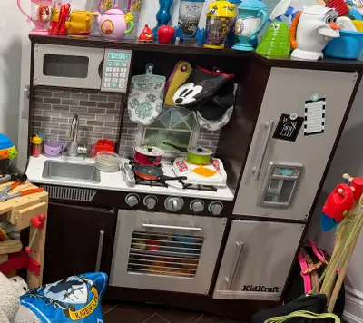[FREE] Kidcraft kitchen set. must pick up. , View more