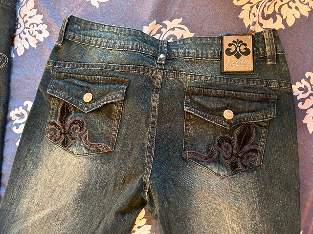 Women’s Designer jeans for sale in Other in Gatineau - Image 3