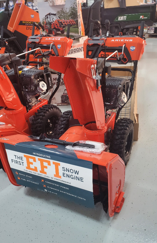 Ariens Deluxe 30" EFI Snowblower, Electric Start, 10% Discount in Snowblowers in Stratford