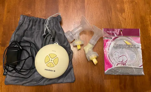 Medela breast pump plus accessories in Feeding & High Chairs in Oshawa / Durham Region - Image 3