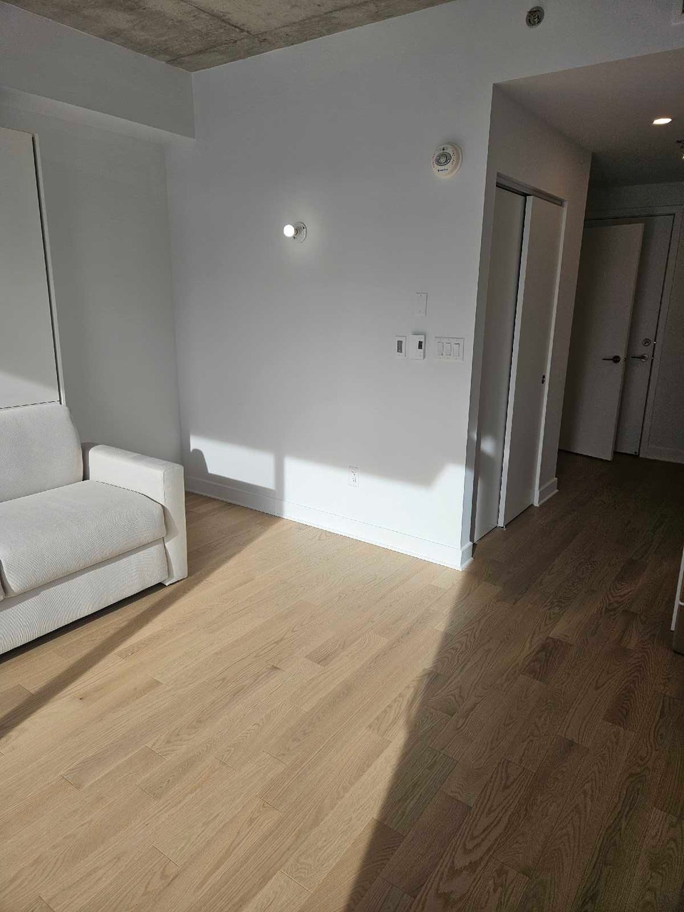 condo studio for rent 3