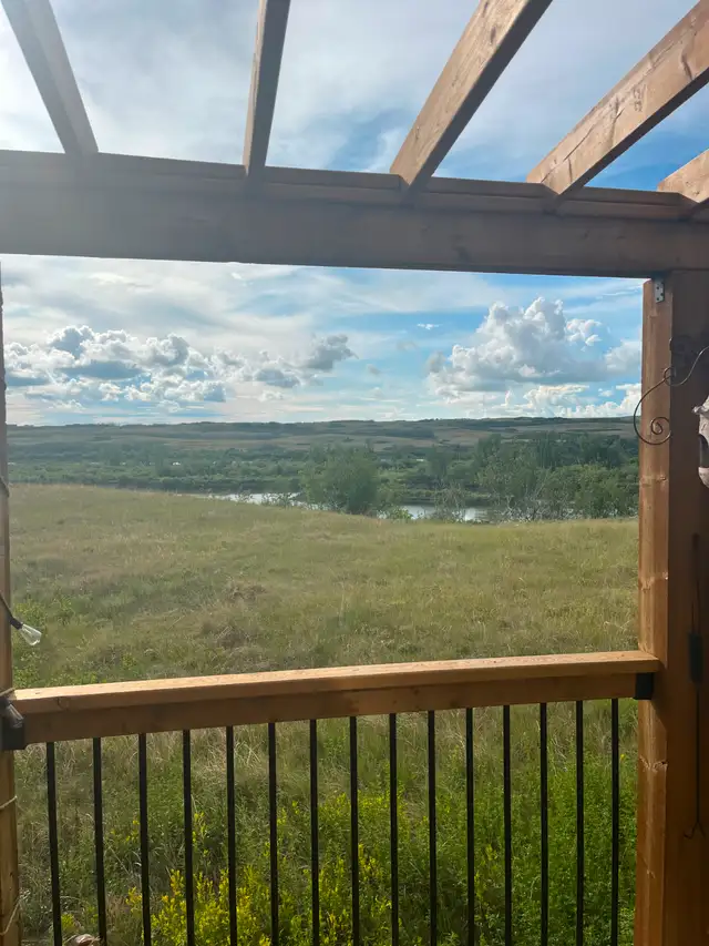 SARILIA ESTATES RIVER FRONT HOME63235729954305121