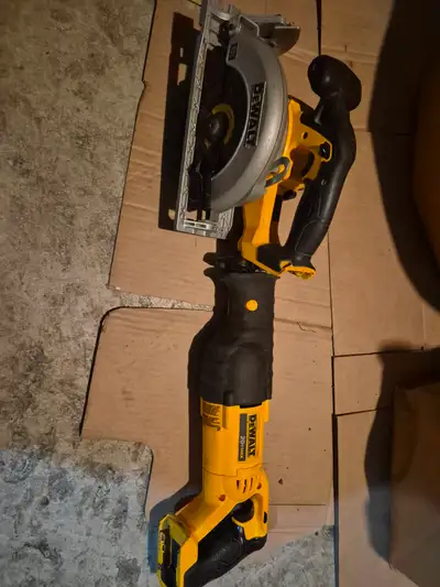 DEWALT 20V MAX 6 1/2 Circular Saw and Reciprocating Saw, View more