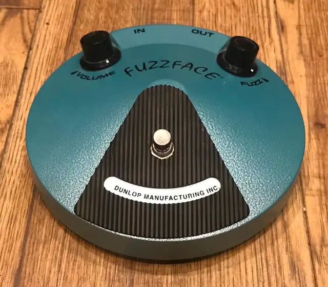 Dunlop JIMI HENDRIX Fuzz Face in Amps & Pedals in Calgary - Image 4