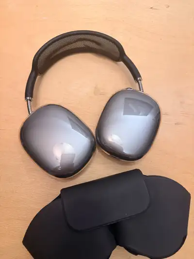 Apple Airpods Max (1st Gen), View more
