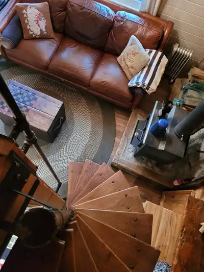 Cozy Bachelor in the city available September 1st