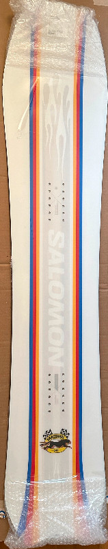 selling Salomon dancehaul snowboard 147cm
