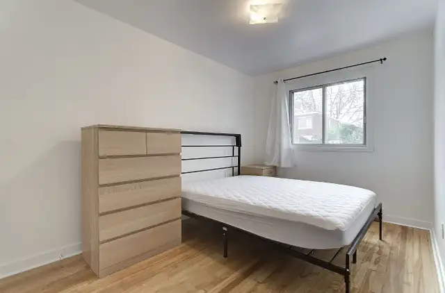 chambre à louer in Room Rentals & Roommates in Longueuil / South Shore - Image 8