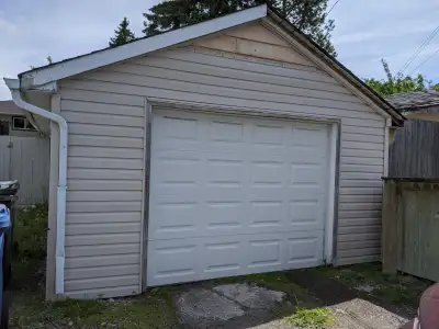 Easy access to Trans Canada HW, Stoney Tr., close to U of C, Market Mall, Foothill Hospital, Childre...