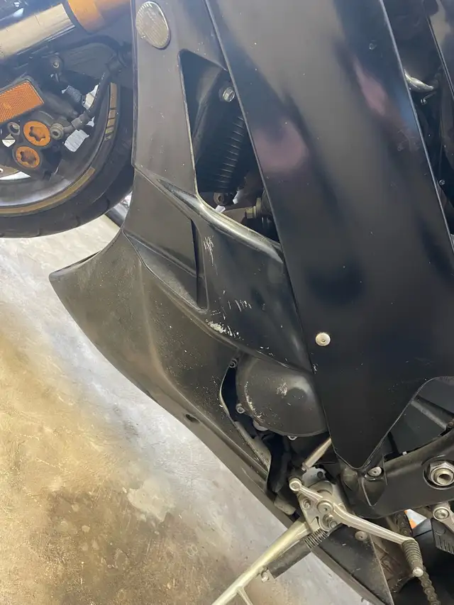 2007 Yamaha R6 in Sport Bikes in Red Deer - Image 7
