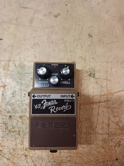 Legendary spring reverb pedal from Boss and Fender. Works perfectly and in very clean condition with...
