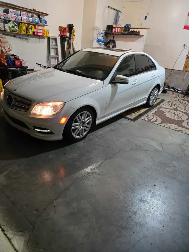 2011 mercedes c250 563818416833177601