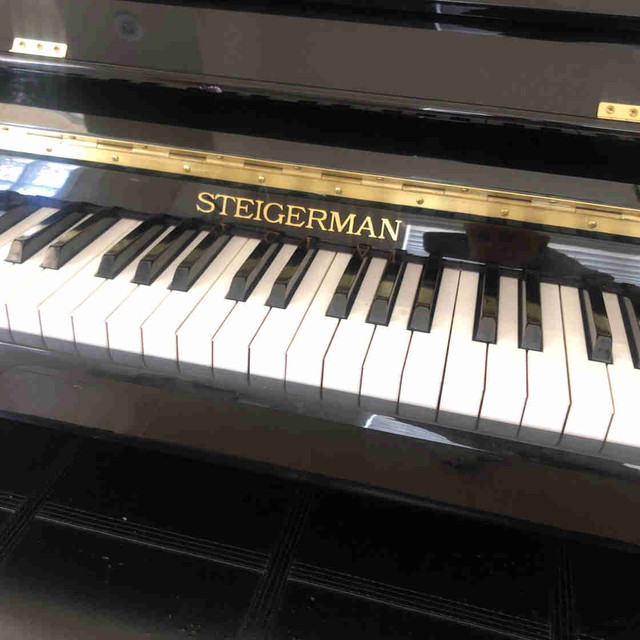 Steigerman 108SM Piano with padded bench in Pianos & Keyboards in Edmonton