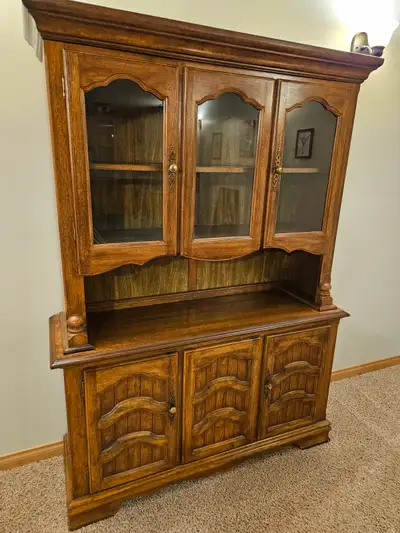 China Cabinet with interior lighting, View more