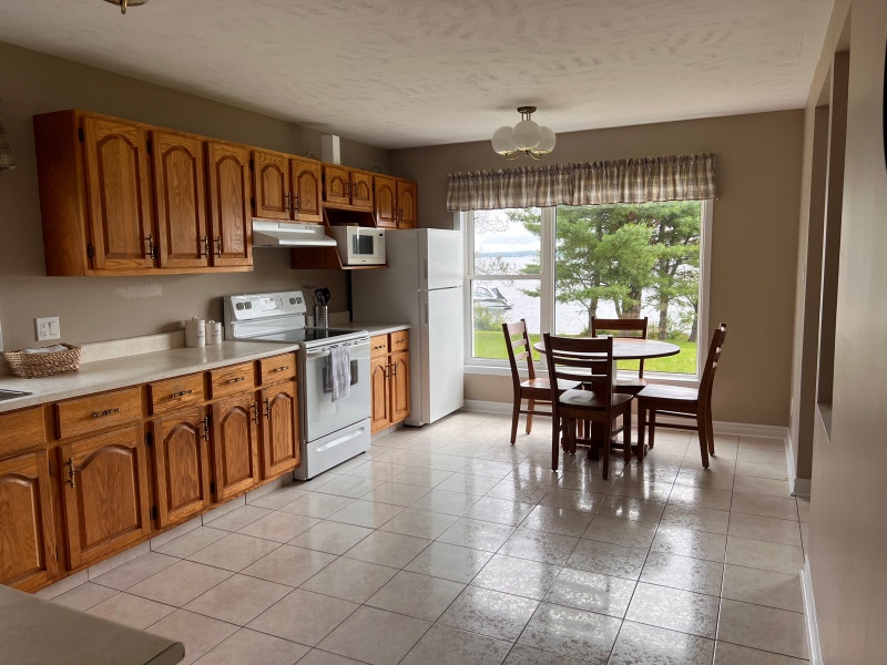 Two Bedroom House for Rent, Hillside Road, on the Mira River Long