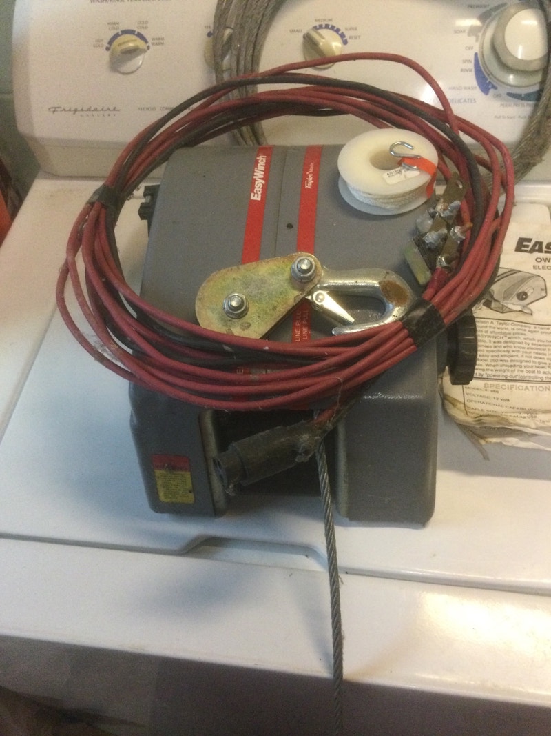 Electric Winch, Brand New In Box. 100. OBO. Windsor, Ontario Power