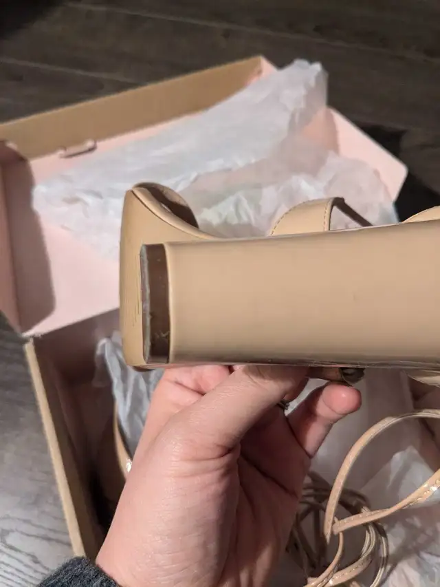 Talons Heels - nude - 4" - 40$ in Women's - Shoes in Laurentides - Image 5