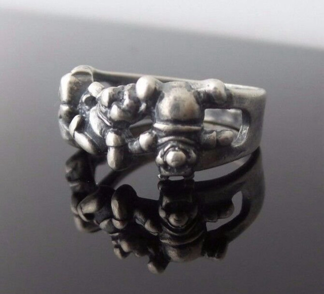 Disney Winnie the Pooh 925 Silver Vintage Ring size 5.5 in Jewellery & Watches in Grande Prairie