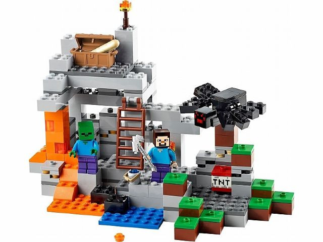 LEGO Minecraft The Cave (21113) in Toys & Games in Windsor Region - Image 2