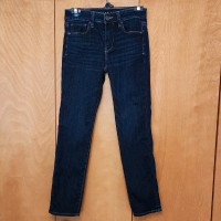 A/E size 4 short next level jeans stretch dark wash
