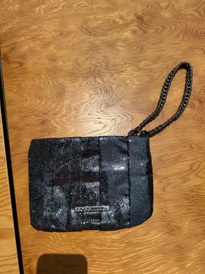 Clutch BCBG, View more
