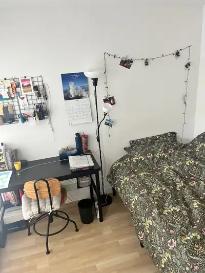 ✨ 2 Bed • 2 Bath Apartment – Female Roommate Wanted ✨ Hello I’m looking for a clean, respectful, and...