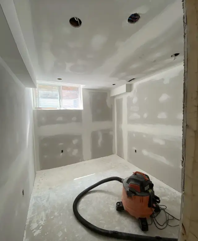 Handyman64396543961474122