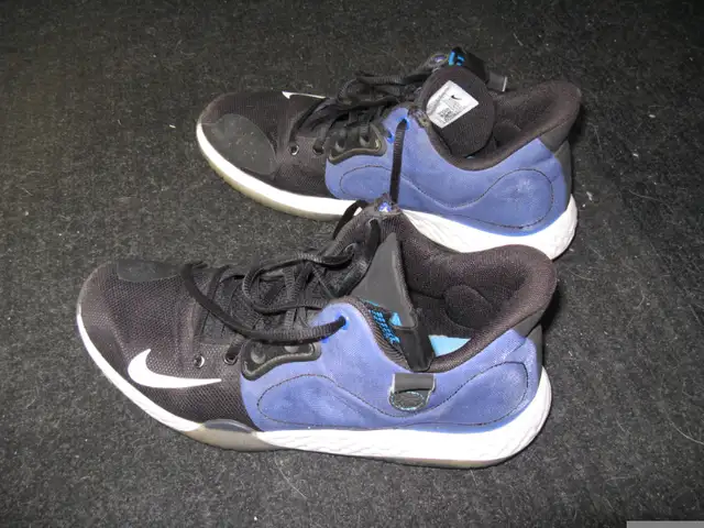 Nike shoes size 9 in Men's Shoes in Mississauga / Peel Region - Image 3
