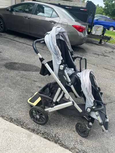 Uppababy Vista Stroller with piggy back, View more