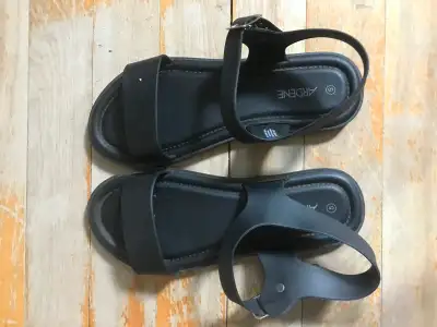 Assorted Women's shoes Size 5 US/ 34-35 Europe, View more
