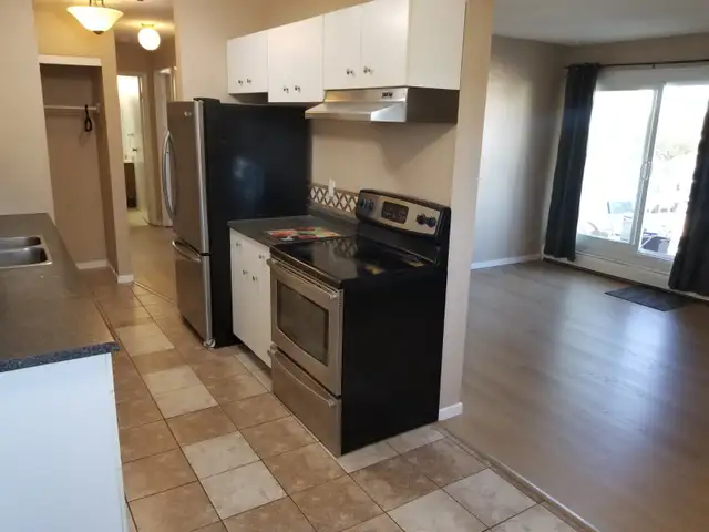 2 Bedroom Apt, All Utilities Included, Near Century Park LRT
