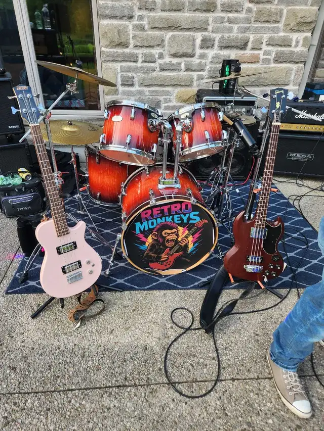drummer looking 