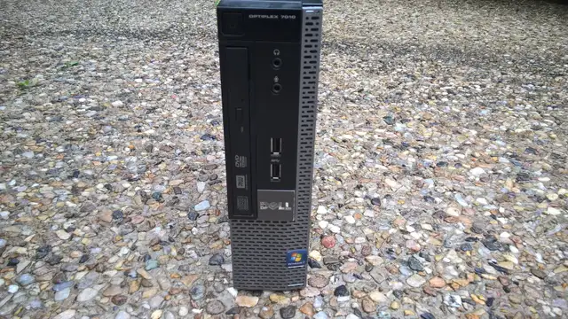 Dell Optiplex 7010 Ultra Small Form Factor desktop computer in Desktop Computers in City of Toronto - Image 2